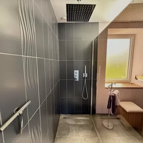 19 Badkamer Douche _spiegelwand
